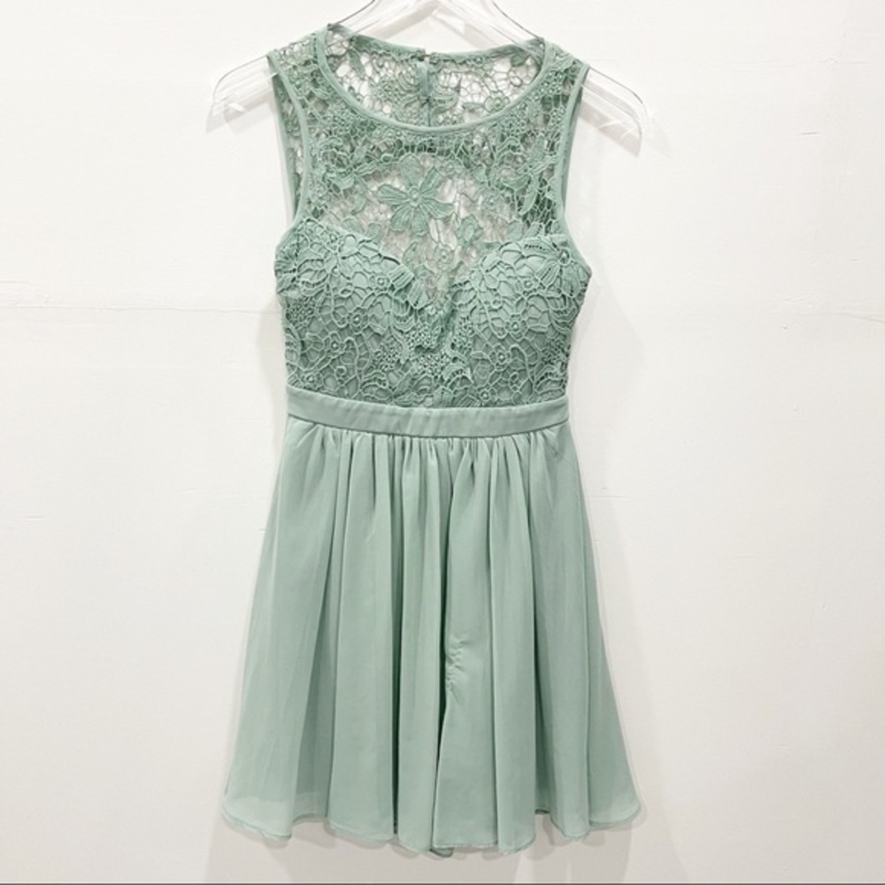 Lulu’s Lace Top Open Back Pleated Skirt Mini Dress Sleeveless Medium Seafoam